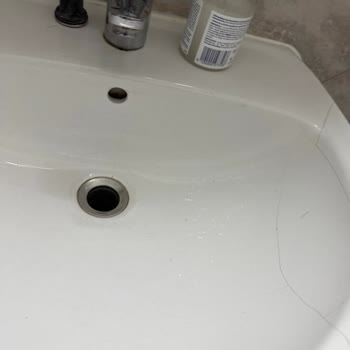I Booked a Private Apartment on Booking.com but Got a Shared Bathroom and Dirty Room