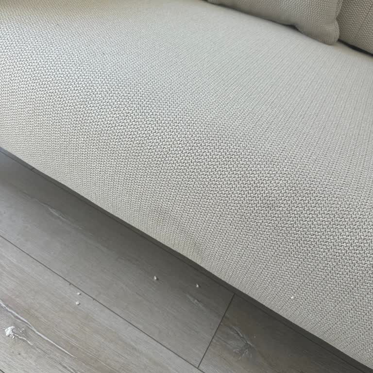 Lekeli Ve Ezilmiş Koltuklar İçin İade Talebim Karşılanmadı