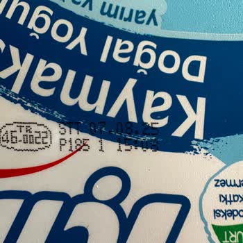 Yeni Alınan Yoğurdun Küflü Çıkması Mağduriyet Yarattı