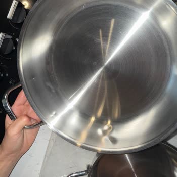 Karaca Tencere Seti Önce Paslandı Sonra Tamirde Yamuldu