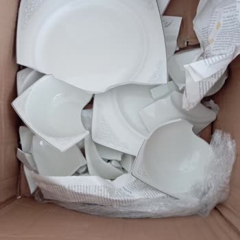 Yemek Seti Kargo Sırasında Kırıldı İade Talep Ediyorum