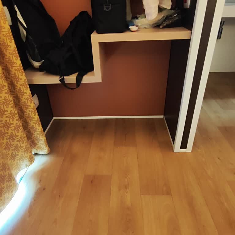 I Booked a Deluxe Bungalow on Agoda but It Had No Fridge as Advertised