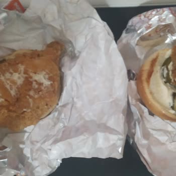 Popeyes Bayrampaşa'dan Eksik Ve Dikkatsiz Sandviç Teslimatı, Ücret İadesi Sorunu