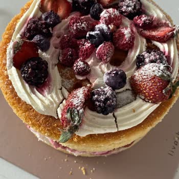 Taze Olmayan Pasta Ve Faturasız Teslimat Hayal Kırıklığı