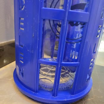 Vakıf Taşdelen Cam Damacana Patladı, Maddi Zarar Ve Sorumluluk Reddi