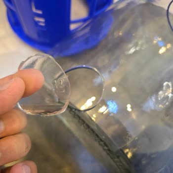 Vakıf Taşdelen Cam Damacana Patladı, Maddi Zarar Ve Sorumluluk Reddi