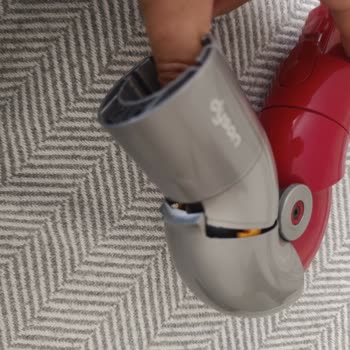 Dyson V15 Yüksek Fiyata Rağmen Kısa Sürede Bozuldu Malzeme Kalitesi Yetersiz