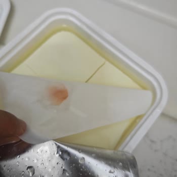 Teksüt Süzme Peynirde Jelatin Üzerinde Şüpheli Madde Ve İlgisiz Firma Yanıtı