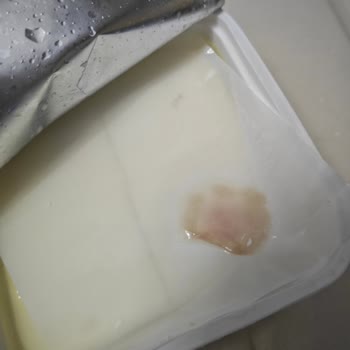 Teksüt Süzme Peynirde Jelatin Üzerinde Şüpheli Madde Ve İlgisiz Firma Yanıtı