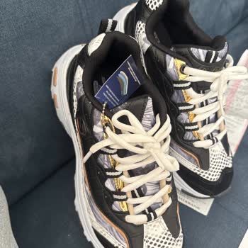 Aldığım Ayakkabılar Hem Defolu Hem De Orijinal Değil