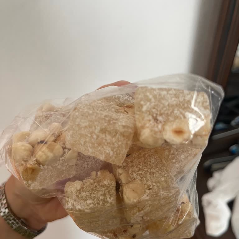 Satın Aldığım Lokum Ve Çerezlerde Böcek Ve Hijyen Sorunu