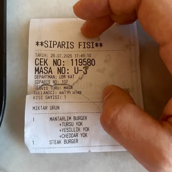 Siparişimde İstenmeyen Malzeme Ve Yetersiz Müşteri İlgisi