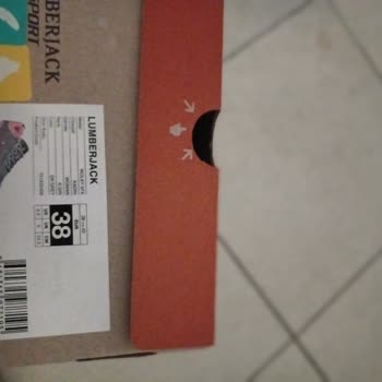 1 Ayda Aynı Yerden Delinen Lumberjack Ayakkabılar Hayal Kırıklığı