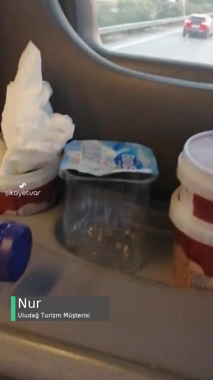 Uludağ Turizm Önceki Yolcunun Çöpleri Toplanmamış! videonun kapak resmi