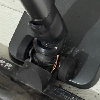 Garanti Kapsamında Olması Gereken Süpürge Başlığı İçin Fahiş Ücret Talebi Ve İlgisiz Müşteri Hizmetleri