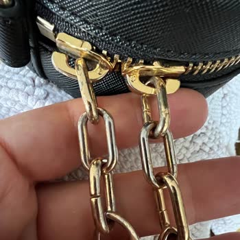 Love Moschino Çantamın Gold Detayları Kısa Sürede Soldu