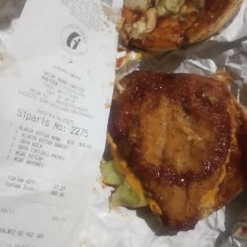 Et Biftek Siparişimde Tavuk Çıkması Nedeniyle Yaşadığım Mağduriyet