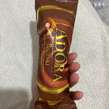 Sağlıksız Ve Bozulmuş Dondurma Deneyimi: Güven Kaybı Ve Telafi Talebi