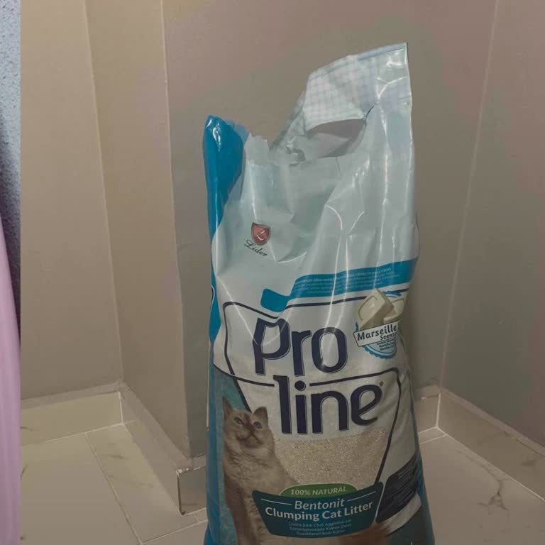 Lider Pet Food Kum Toz Yığını Halinde!