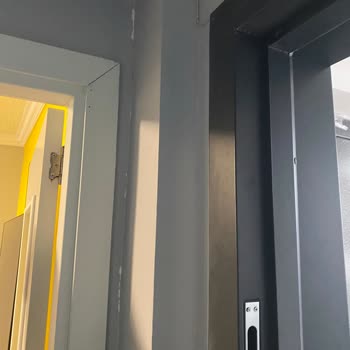 İnternet Kablosu Yanlış Döşendi, Evimin Boyası Zarar Gördü