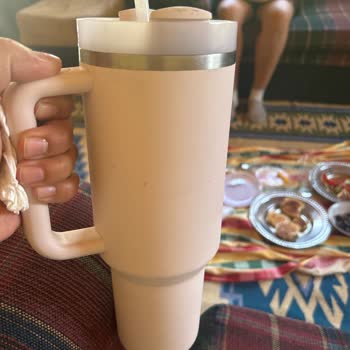 Stanley Suluk Beklentileri Karşılamıyor, Boyası Soyuluyor!