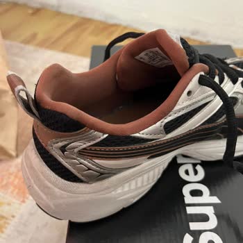 4 Ayda Açılan Ve Eriyen Ayakkabıya Ret Cevabı Mağduriyetimi Artırdı