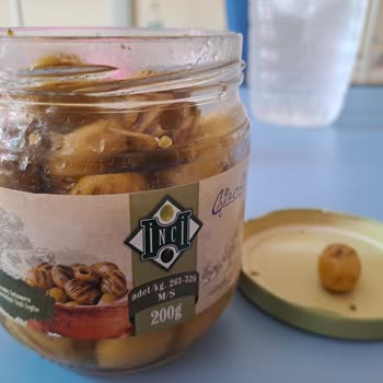 Aldığım Zeytinde Böcek Çıktı, Güvenim Sarsıldı