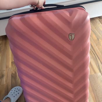 Ajet Hasarlı Bagajlarım İçin Bir Aydır Çözüm Sunmuyor