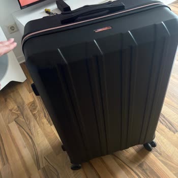 Ajet Hasarlı Bagajlarım İçin Bir Aydır Çözüm Sunmuyor