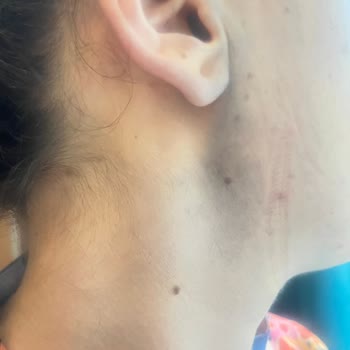 LCW Tesettür Mayosu Boya Akıtıyor Ve Lekeler Çıkmıyor