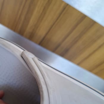 Bir Haftada Yıpranan Crocs Terlik Ve Kullanıcı Hatası Mağduriyeti