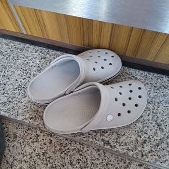 Bir Haftada Yıpranan Crocs Terlik Ve Kullanıcı Hatası Mağduriyeti