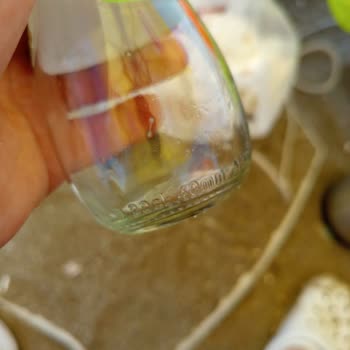 İçecek Şişesinde Yeşil Partikül Sorunu Endişelendiriyor