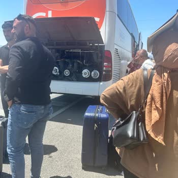 Sıcakta Saatlerce Bekletildik, Müşteri Memnuniyeti Yok Sayıldı