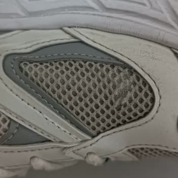 3 Ayda Yırtılan Ayakkabı İçin FLO'dan Olumsuz Sonuç!