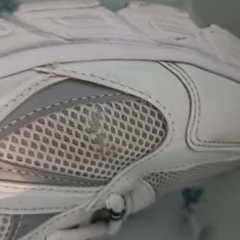 3 Ayda Yırtılan Ayakkabı İçin FLO'dan Olumsuz Sonuç!