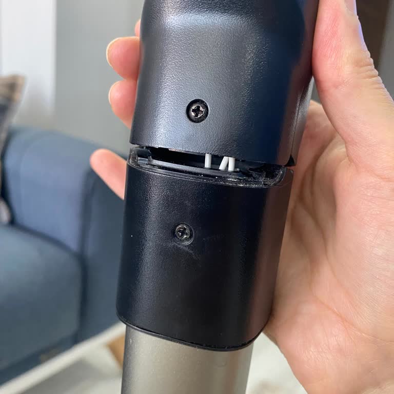 Philips SpeedPro Max Aqua Plus Süpürgede Aynı Parçada Tekrarlayan Kırılma Sorunu