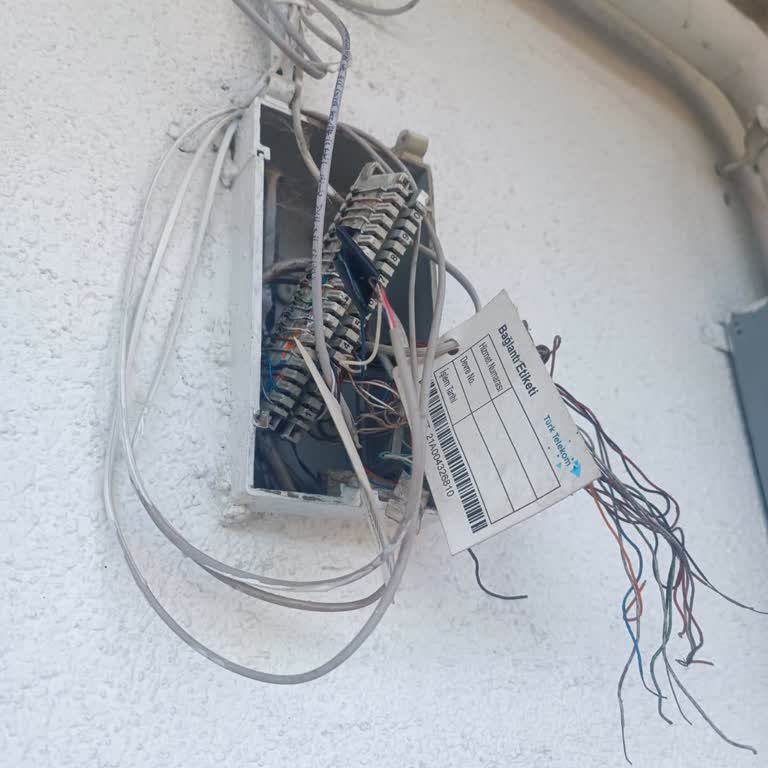 Türk Telekom Altyapısı Olmasına Rağmen İnternet Bağlantısı Yapılmıyor, Başvurulara Dönüş Yapılmıyor