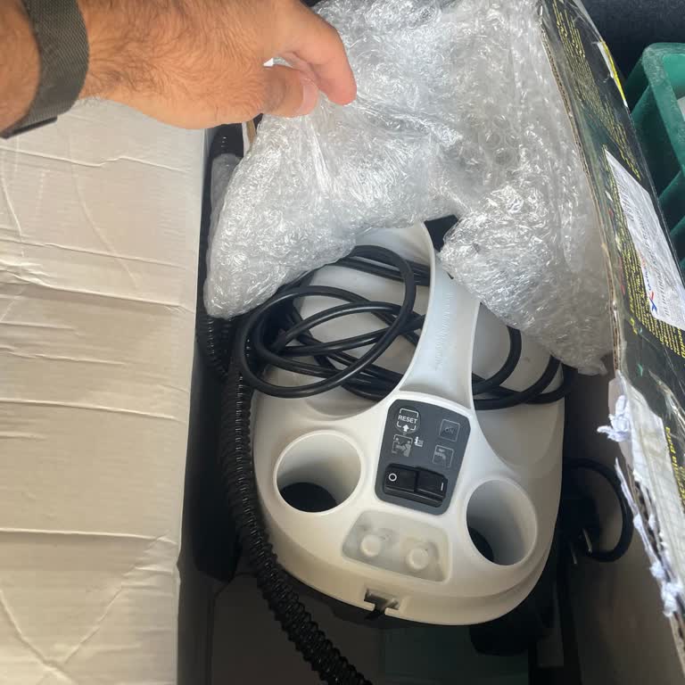 I Received a Used Kärcher SC3 Deluxe Replacement After My Faulty Unit Failed Twice