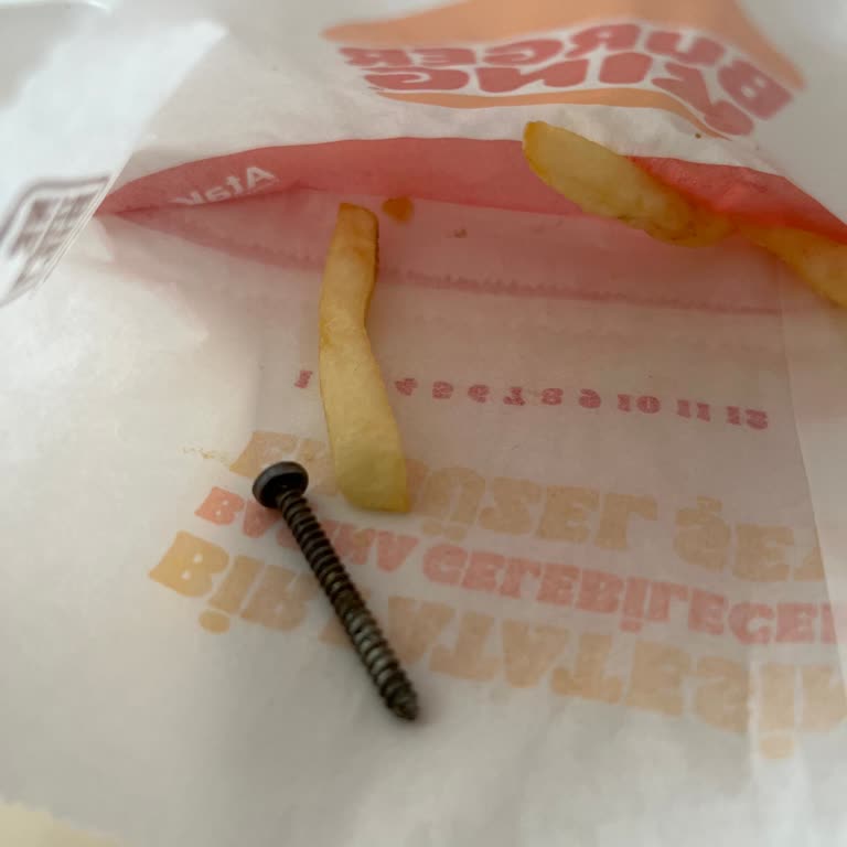 Siparişimden Vida Çıktı, Hijyen Ve Güvenlik Endişesi Yaşıyorum