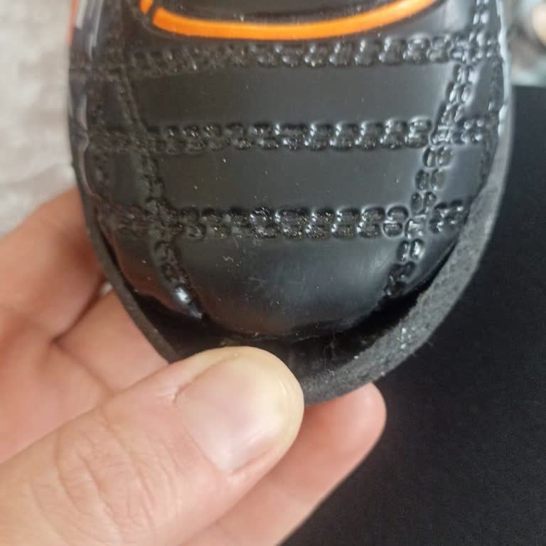 FLO’dan Alınan Ayakkabının Yırtılması Ve Garanti Sorunu