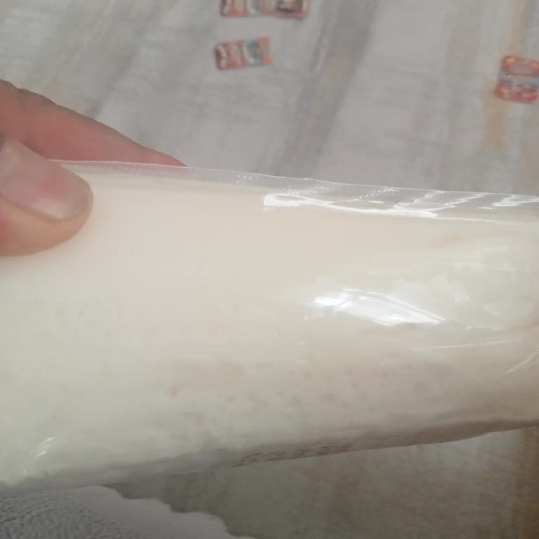 Aldığım Kaşar Peynirinin Paketi Dolapta Şişti