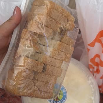 Migros’tan Ezilmiş Ve Zarar Görmüş Ekmek Teslim Edildi