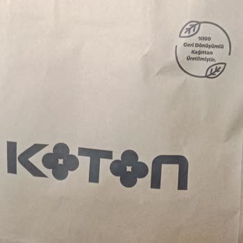 Geri Dönüşümlü Kağıt Poşetlere Yüksek Ücret Alınması