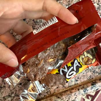 Tarihi Geçmemiş Eti Canga Çikolatalarında Küf Ve Beyaz Noktalar Hayal Kırıklığı Yarattı