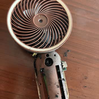 Kevser Mini Fan Elimde Patladı