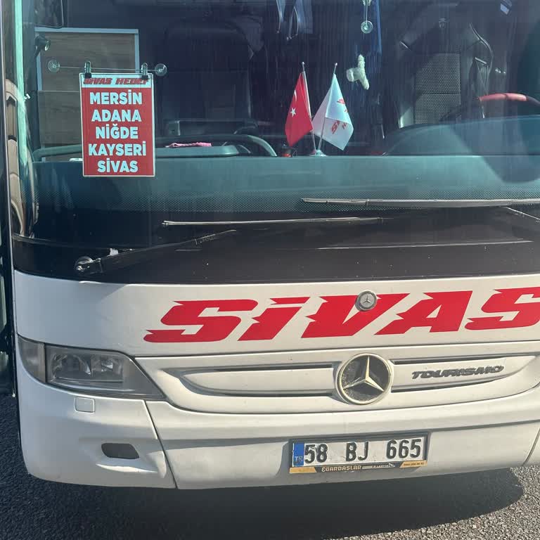 Sıcak Otobüs, Çalışmayan Klima Ve Yolcuların Bekletilmesi Mağduriyet Yarattı