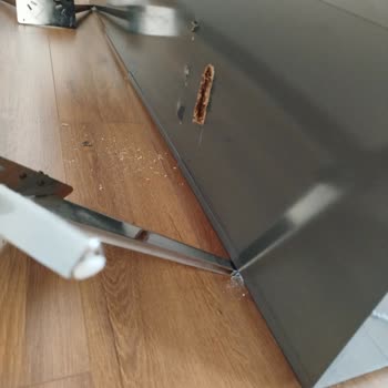 Vivense Konsolum Tekrar Düştü Eşyalarım Ve Güvenliğim Tehlikede