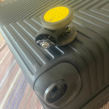 Valizim Zarar Gördü, Hizmetten Memnun Kalmadım!