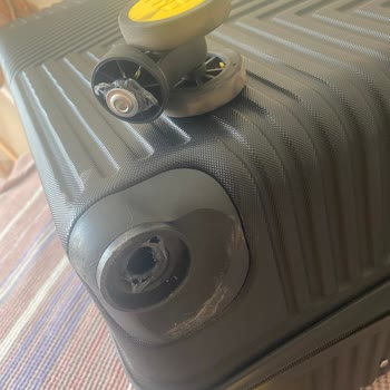 Valizim Zarar Gördü, Hizmetten Memnun Kalmadım!